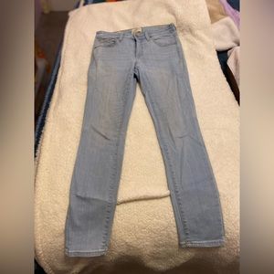 Universal Thread- light blue wash-skinny jeans-size 8/29